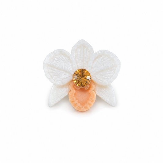 MOTH EAR CUFF