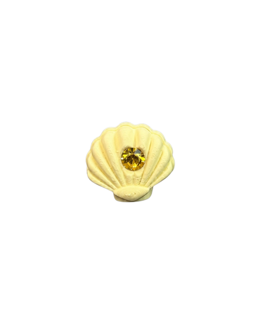 SHELL EAR CUFF