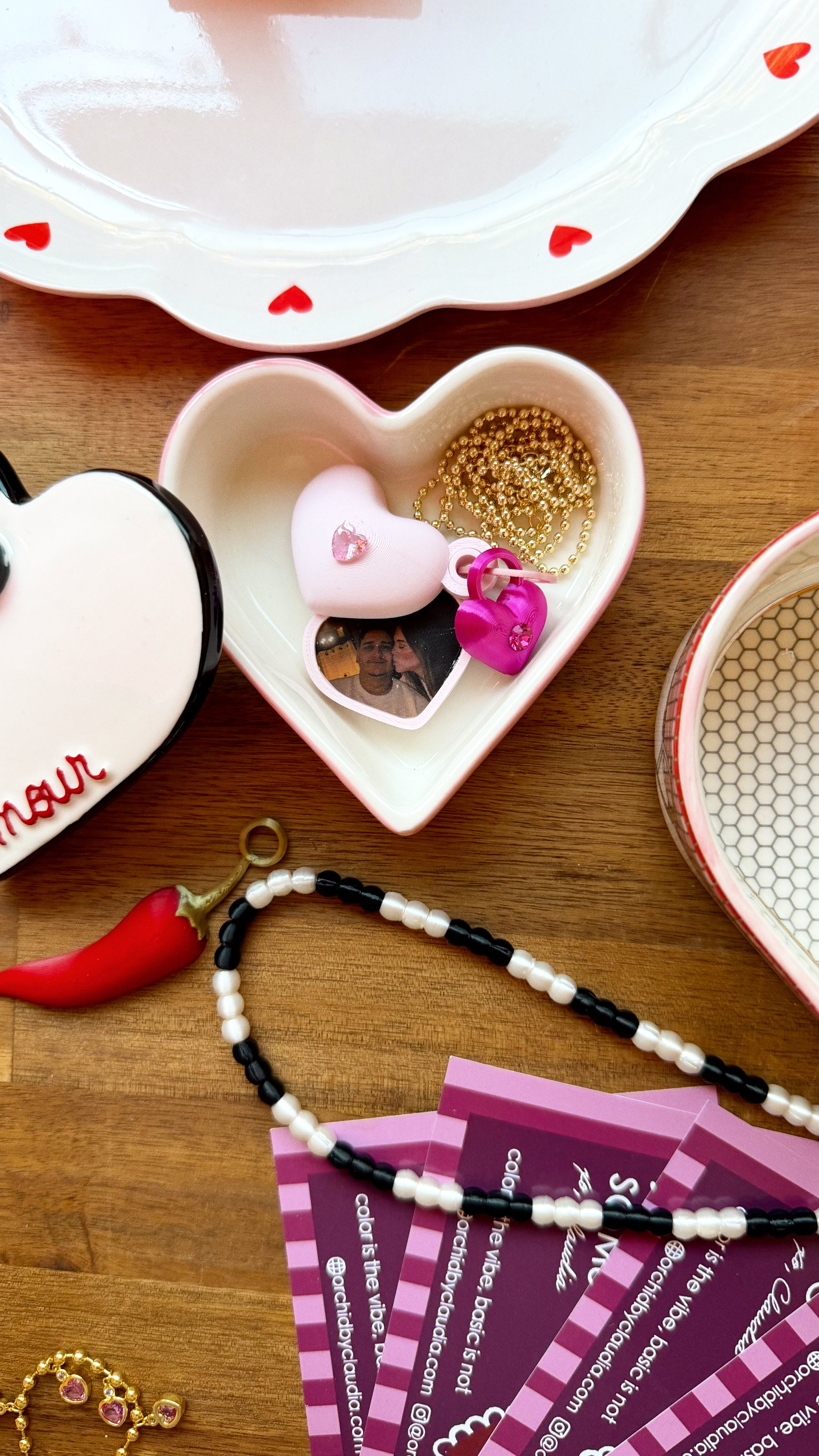 HEART RELIQUARY WITH CHAIN